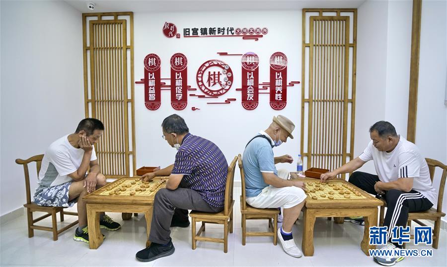 （總書記推動(dòng)的改革身邊事&middot;文化改革篇）（2）特寫：&ldquo;生活便利了，環(huán)境變美了，人也舒心了&rdquo; &mdash;&mdash;感受基層文明實(shí)踐站里的惠民服務(wù)