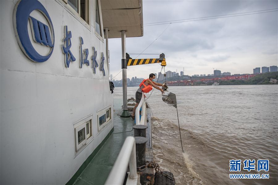 （防汛抗洪&middot;圖文互動(dòng)）（6）筑起防大汛的堅(jiān)強(qiáng)防線&mdash;&mdash;重慶防御長江、嘉陵江過境洪峰現(xiàn)場記錄