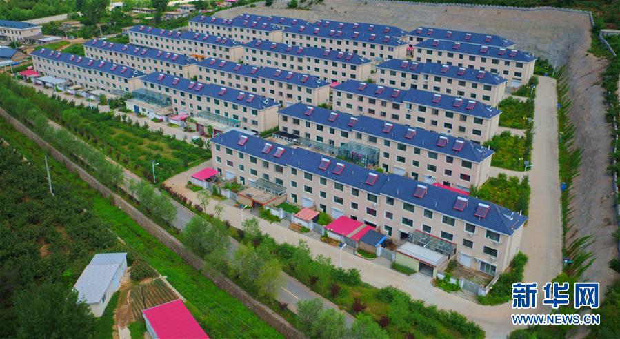 （新華全媒頭條&middot;走向我們的小康生活&middot;圖文互動(dòng)）（12）長(zhǎng)城腳下，小康村串成&ldquo;珍珠鏈&rdquo;