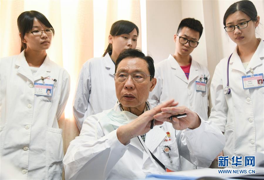 （圖文互動(dòng)）（5）敢醫(yī)敢言，生命至上&mdash;&mdash;記&ldquo;共和國(guó)勛章&rdquo;獲得者鐘南山