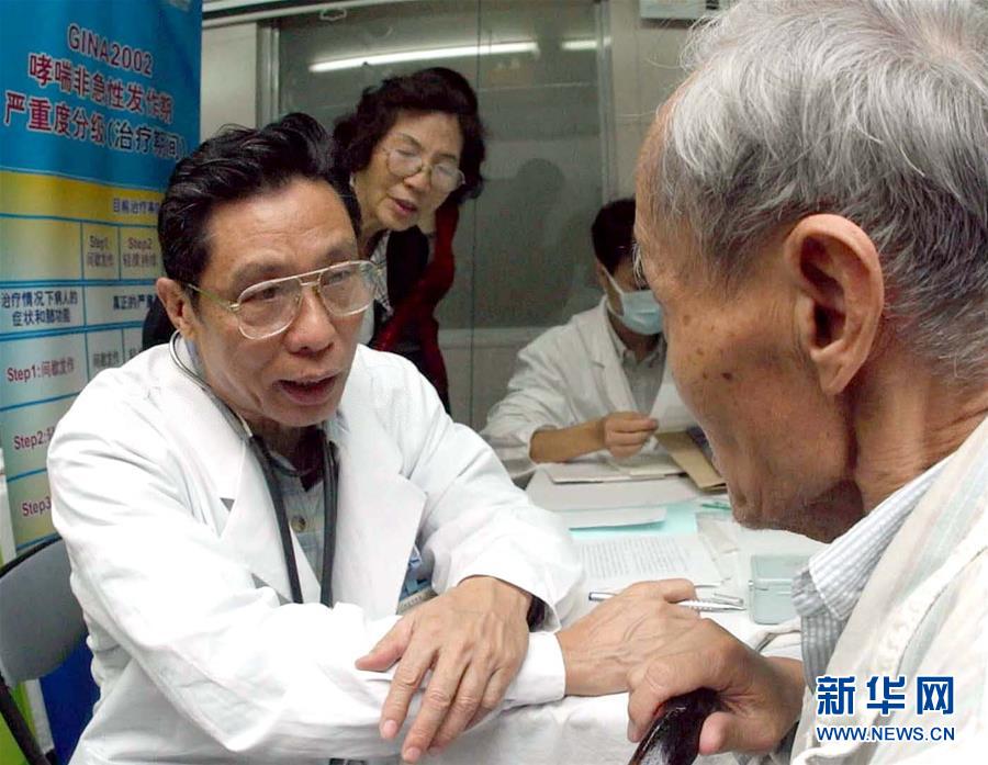 （圖文互動(dòng)）（6）敢醫(yī)敢言，生命至上&mdash;&mdash;記&ldquo;共和國(guó)勛章&rdquo;獲得者鐘南山