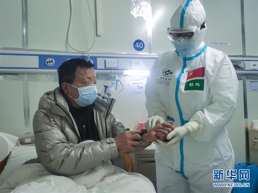 （抗疫一線醫(yī)務(wù)人員英雄群體&middot;圖文互動）（2）合力護航生命之舟&mdash;&mdash;遼寧、上海、廣東等醫(yī)療隊聯(lián)手決戰(zhàn)雷神山