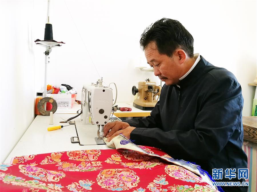 （決戰(zhàn)決勝脫貧攻堅&middot;圖文互動）（1）&ldquo;吹響&rdquo;幸福的白海螺&mdash;&mdash;青海易地扶貧搬遷見聞