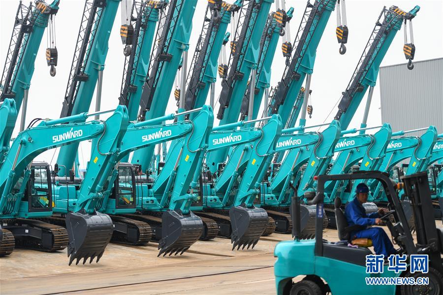 （落實&ldquo;六穩(wěn)&rdquo;&ldquo;六保&rdquo;企業(yè)見聞&middot;圖文互動）（3）&ldquo;智慧工廠&rdquo;引領&ldquo;生產(chǎn)節(jié)拍&rdquo;&mdash;&mdash;走進山河智能一探究竟