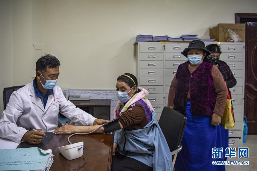 （新華全媒頭條&middot;走向我們的小康生活&middot;圖文互動）（6）扎西德勒，我們的新家園&mdash;&mdash;西藏易地扶貧搬遷搬出幸福美好新生活