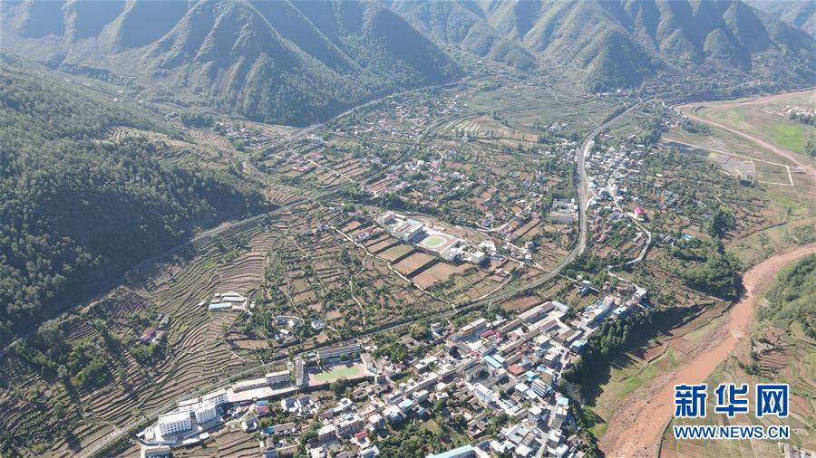 （坐著高鐵看中國(guó)&middot;圖文互動(dòng)）（4）走成昆，感受闖過(guò)禁區(qū)的光影記錄