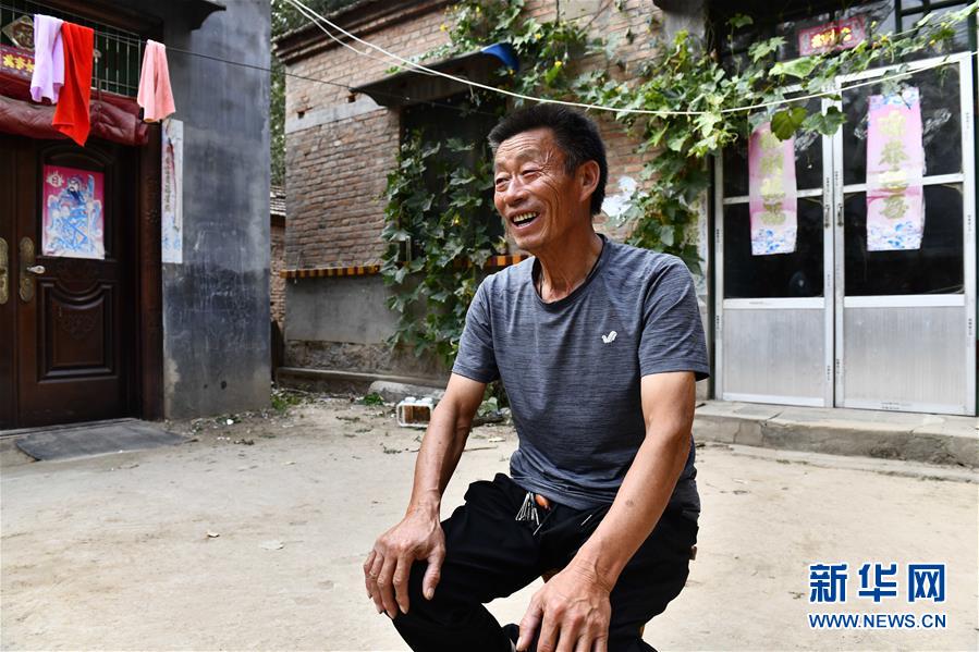 （決戰(zhàn)決勝脫貧攻堅(jiān)&middot;圖文互動）（5）&ldquo;灘里人&rdquo;陳百藏的&ldquo;蓋房&rdquo;記