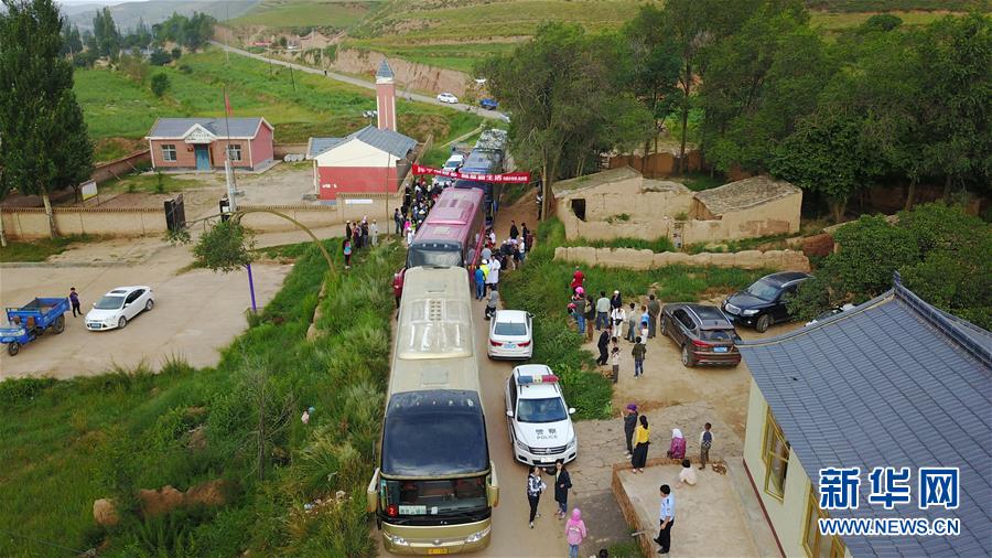 (新華全媒頭條·百萬大移民·圖文互動(dòng))(2)從大山深處到大河之畔——寧夏持續(xù)移民百萬“拔窮根”啟示