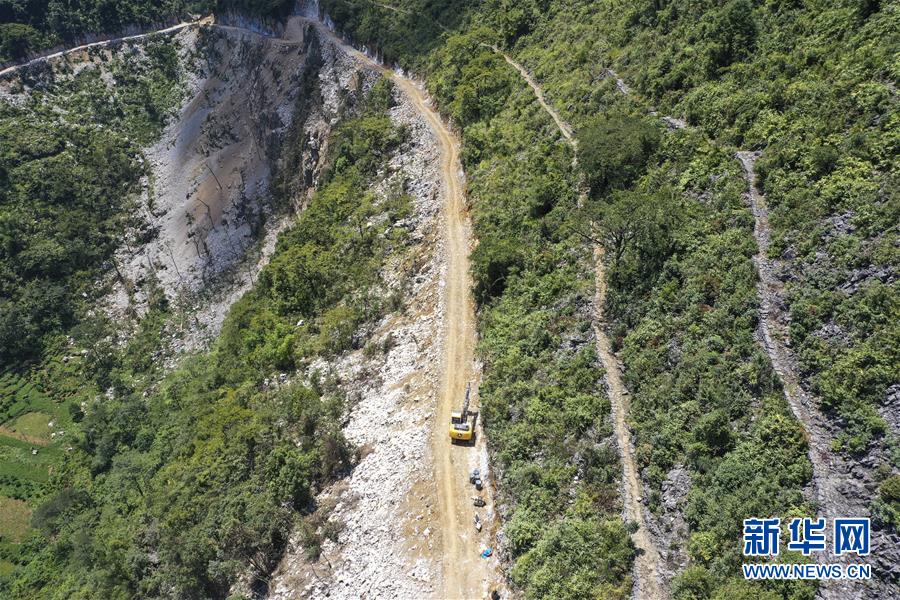 （新華全媒頭條&middot;圖文互動）（5）&ldquo;石山王國&rdquo;筑路記