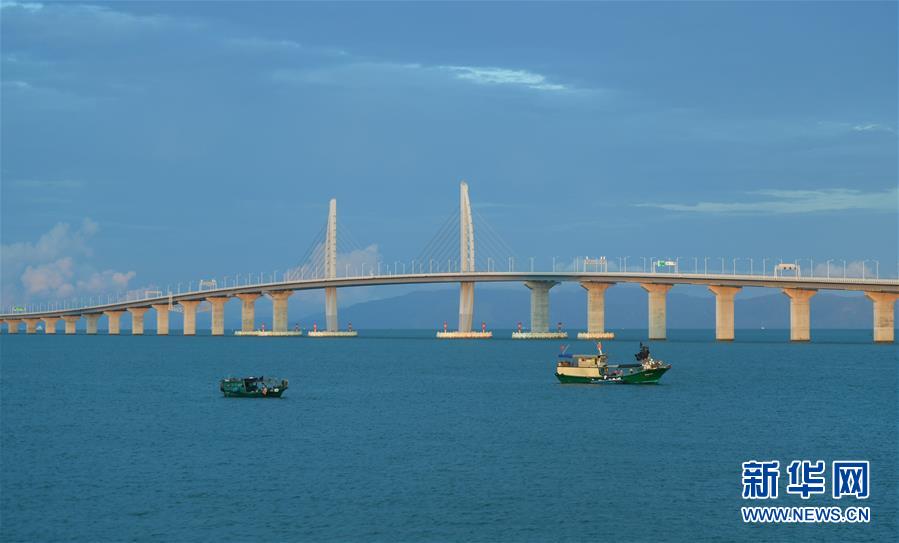 （新華全媒頭條&middot;圖文互動）（9）偉大旗幟引領(lǐng)歷史巨變&mdash;&mdash;習(xí)近平新時代中國特色社會主義思想指引&ldquo;十三五&rdquo;經(jīng)濟社會發(fā)展述評