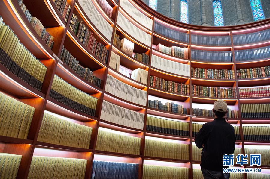 （新華全媒頭條&middot;圖文互動）（1）我們都是讀者&mdash;&mdash;促進全民閱讀 構(gòu)建書香社會 