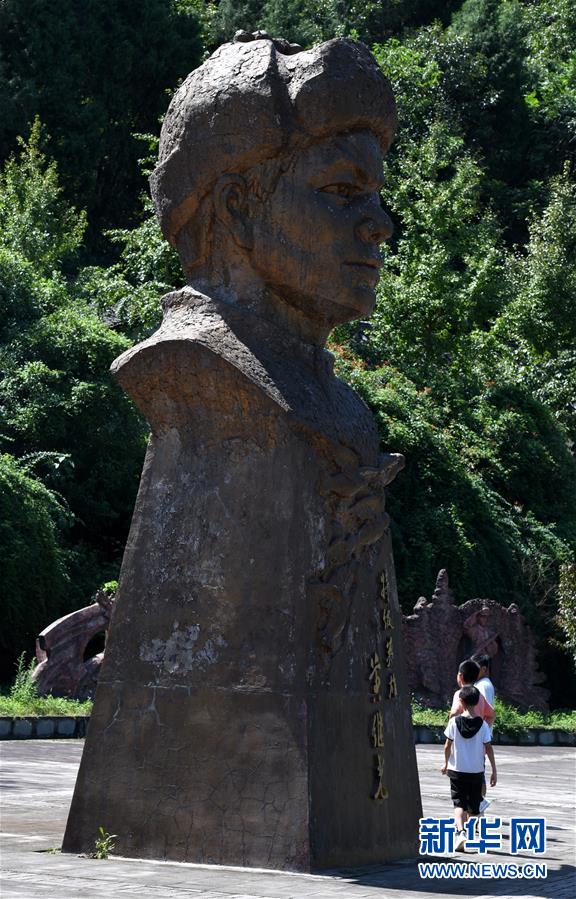 （決戰(zhàn)決勝脫貧攻堅&middot;圖文互動）（2）&ldquo;堵槍眼&rdquo;的脫貧戰(zhàn)怎么打？&mdash;&mdash;繼光村見聞