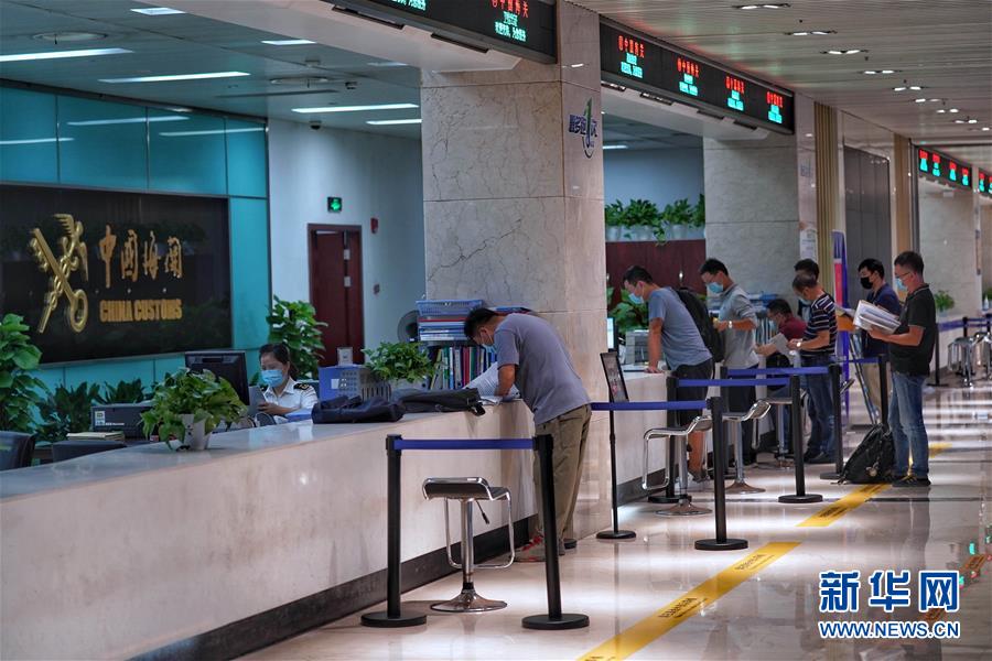 （新華全媒頭條&middot;圖文互動(dòng)）（10）海納百川共揚(yáng)帆&mdash;&mdash;黨的十九大以來(lái)以習(xí)近平同志為核心的黨中央引領(lǐng)中國(guó)高水平對(duì)外開放紀(jì)實(shí)