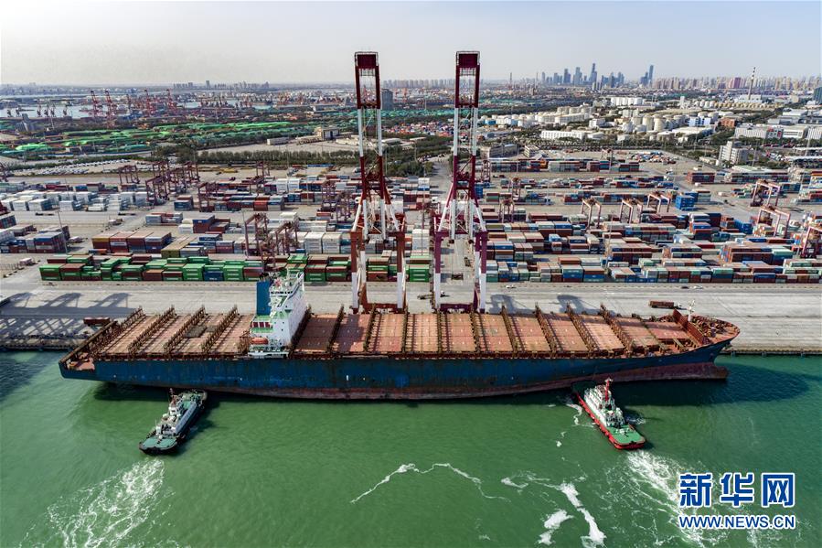 （新華全媒頭條&middot;圖文互動）（7）歷史交匯點(diǎn)上的宏偉藍(lán)圖 &mdash;&mdash;《中共中央關(guān)于制定國民經(jīng)濟(jì)和社會發(fā)展第十四個(gè)五年規(guī)劃和二〇三五年遠(yuǎn)景目標(biāo)的建議》誕生記