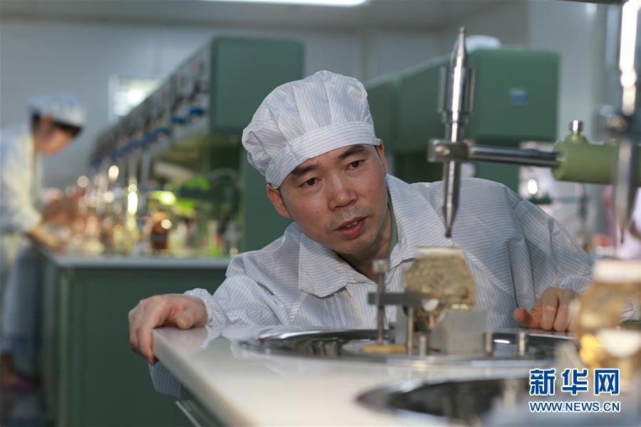 （在習(xí)近平強(qiáng)軍思想指引下&middot;我們在戰(zhàn)位報(bào)告&middot;圖文互動(dòng)）（5）向著未來戰(zhàn)場沖鋒&mdash;&mdash;國防科技大學(xué)科研創(chuàng)新記事