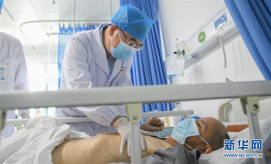 （抗疫先進(jìn)事跡&middot;圖文互動(dòng)）（4）張定宇：疫情&ldquo;暴風(fēng)眼&rdquo;里，&ldquo;漸凍&rdquo;之軀與時(shí)間賽跑