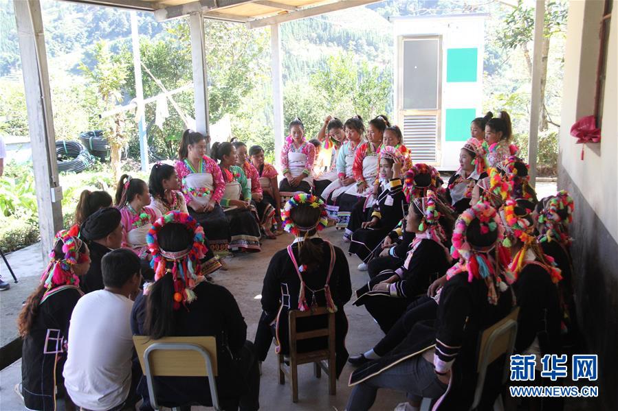 （五中全會(huì)精神在基層&middot;圖文互動(dòng)）（5）天津、福建、廣東、云南等地創(chuàng)新形式讓黨的十九屆五中全會(huì)精神&ldquo;飛入尋常百姓家&rdquo;