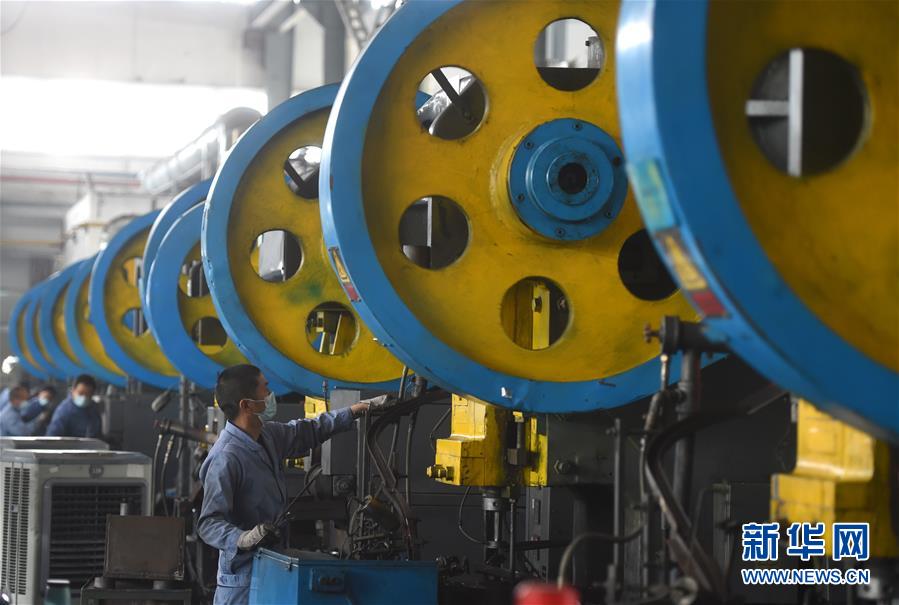 （新華全媒頭條&middot;迎接兩會(huì)特別報(bào)道&middot;圖文互動(dòng)）（6）不同尋常的兩會(huì) 萬(wàn)眾一心的力量&mdash;&mdash;寫在2020年全國(guó)兩會(huì)召開(kāi)之際