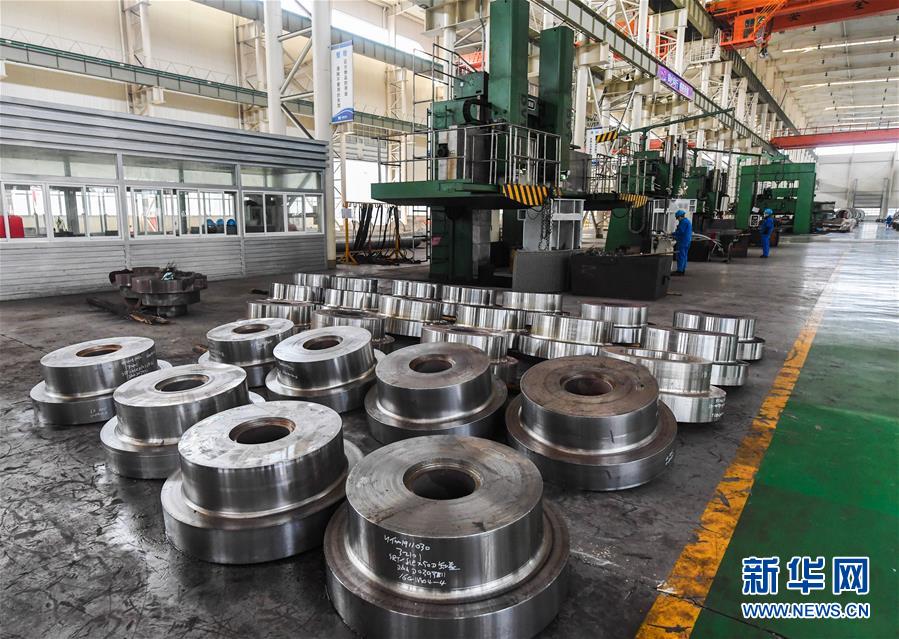 （新華全媒頭條&middot;兩會(huì)特別報(bào)道&middot;圖文互動(dòng)）（4）齊心協(xié)力 砥礪奮進(jìn)&mdash;&mdash;2020年全國兩會(huì)凝聚起決戰(zhàn)決勝的強(qiáng)大力量