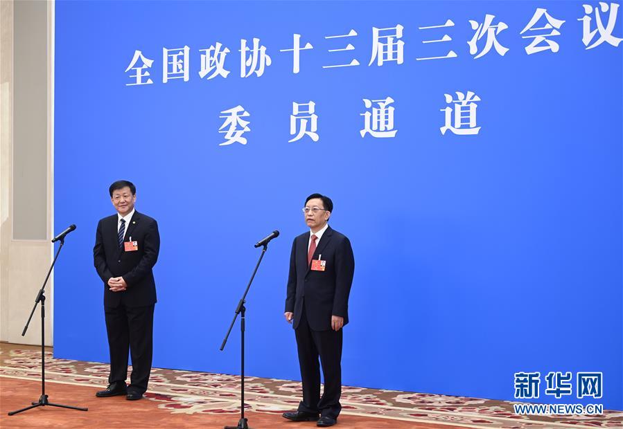 （兩會(huì)）（10）接受采訪(fǎng)