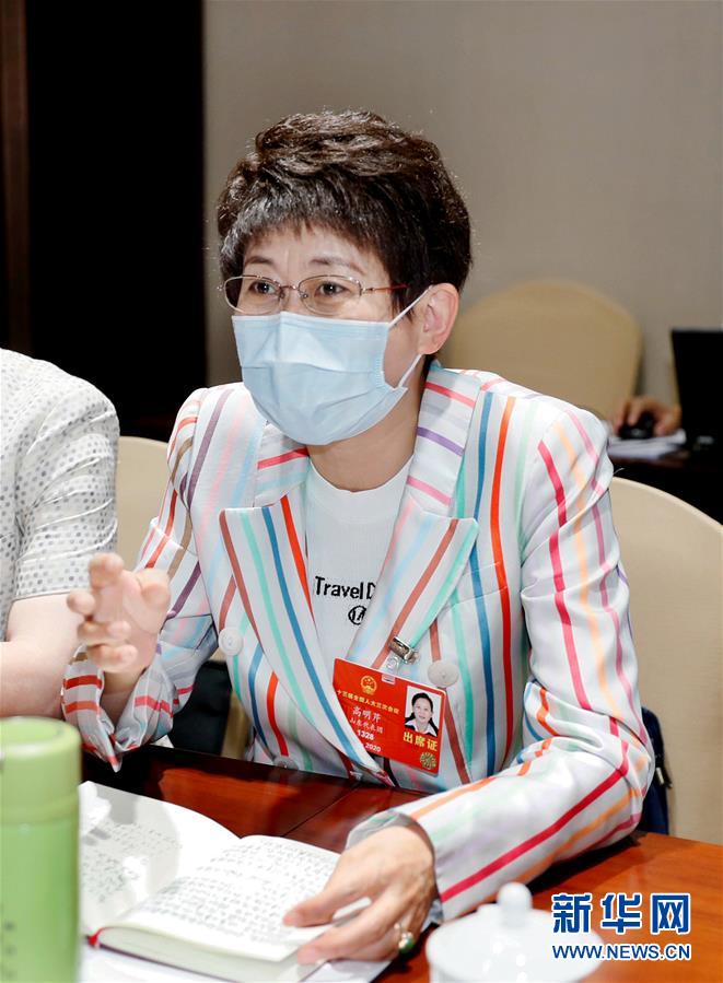 （兩會&middot;熱點畫報）（10）代表委員聚焦民法典草案