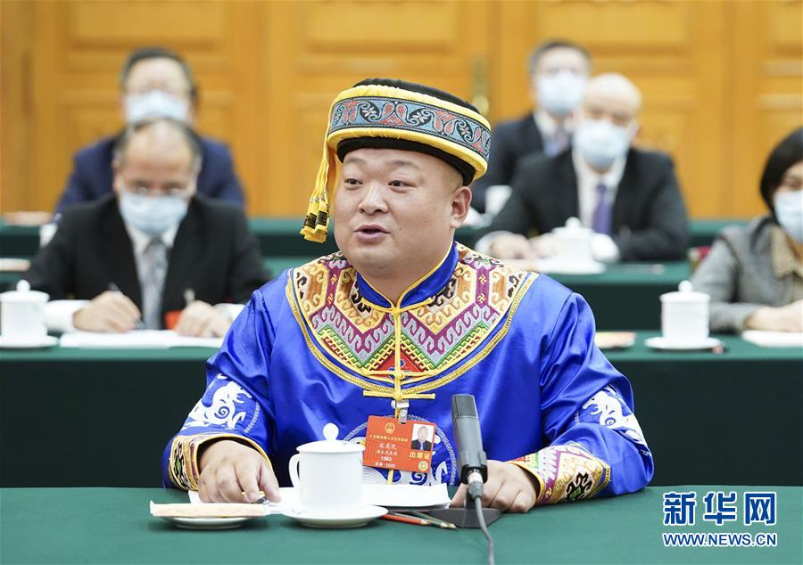 （新華全媒頭條&middot;圖文互動(dòng)）（8）從人民中汲取磅礴力量&mdash;&mdash;習(xí)近平總書記同出席2020年全國(guó)兩會(huì)人大代表、政協(xié)委員共商國(guó)是紀(jì)實(shí)