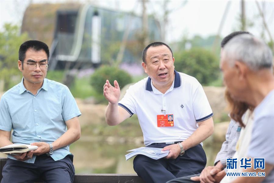 （新華全媒頭條&middot;兩會(huì)精神看落實(shí)&middot;圖文互動(dòng)）（2）整體謀劃、系統(tǒng)升級(jí)、全面提升&mdash;&mdash;落實(shí)全國(guó)兩會(huì)精神織牢織密公共衛(wèi)生防護(hù)網(wǎng)