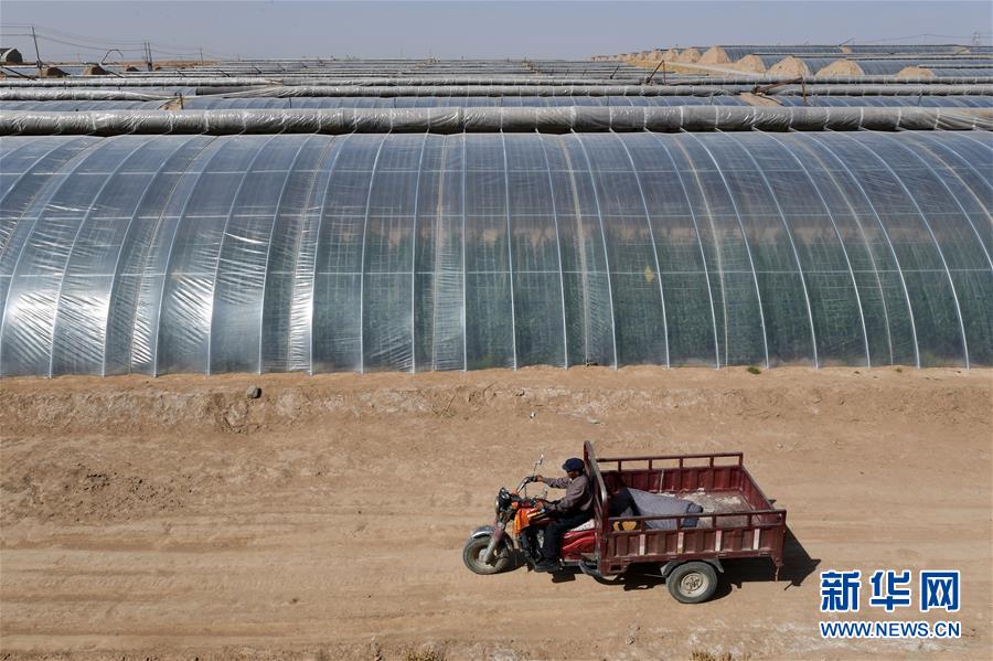 (新華全媒頭條·圖文互動)(14)春天里的5個(gè)“戰(zhàn)貧”瞬間——習(xí)近平總書記關(guān)于脫貧攻堅(jiān)決策部署指引攻克最后的深貧堡壘