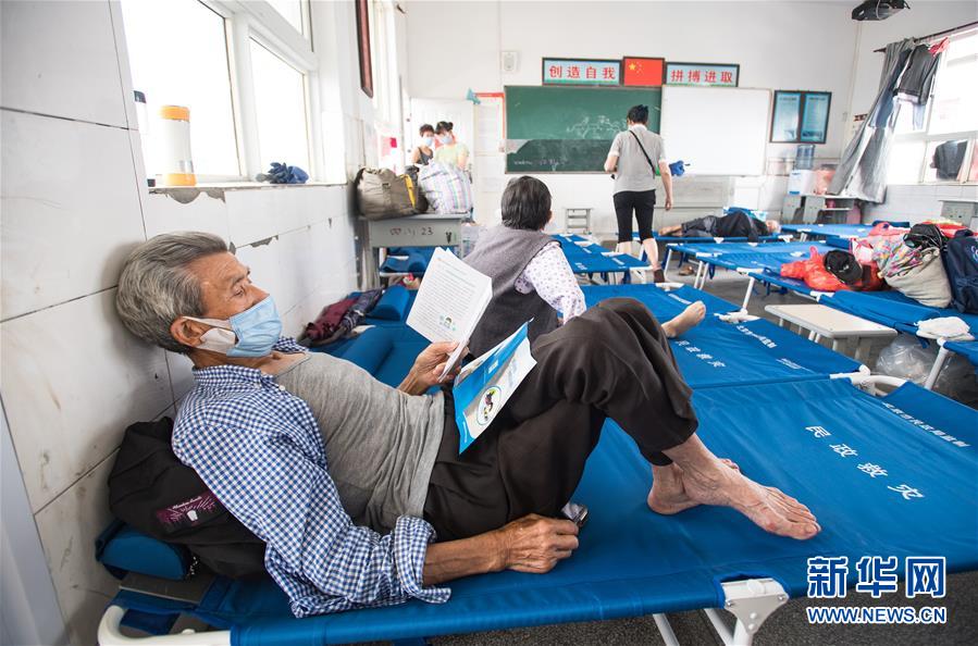 （在習(xí)近平新時(shí)代中國(guó)特色社會(huì)主義思想指引下&mdash;&mdash;新時(shí)代新作為新篇章&middot;習(xí)近平總書記關(guān)切事&middot;圖文互動(dòng)）（5）戰(zhàn)疫魔,斗洪魔&mdash;&mdash;湖北全力應(yīng)對(duì)防疫、防汛疊加&ldquo;雙考&rdquo;