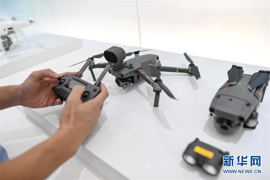 (在習(xí)近平新時代中國特色社會主義思想指引下——新時代新作為新篇章·習(xí)近平總書記關(guān)切事·圖文互動)(7)我家大門常打開——經(jīng)濟(jì)特區(qū)全方位對外開放故事