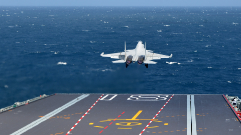 習(xí)近平主席引領(lǐng)全軍以自我革命精神深化政治整訓(xùn)