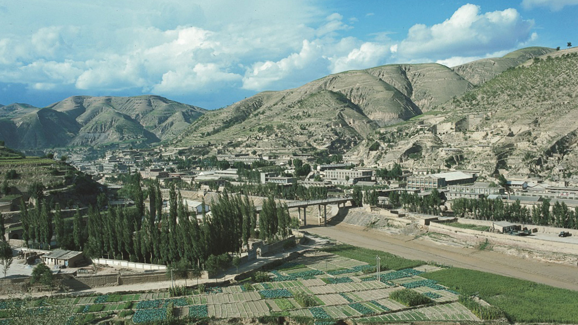 &ldquo;長(zhǎng)征&rdquo;&ldquo;萬(wàn)里長(zhǎng)征&rdquo;&ldquo;二萬(wàn)五千里長(zhǎng)征&rdquo;最早出現(xiàn)在什么時(shí)候？