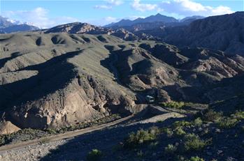 天山深處，&ldquo;山地鐵軍&rdquo;奪路探寶