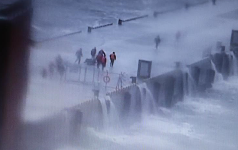 追記為保護(hù)國家某重點(diǎn)試驗(yàn)平臺(tái)壯烈犧牲的3位勇士黃群、宋月才、姜開斌