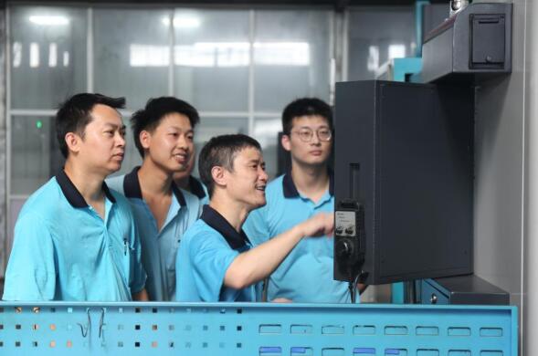 平凡的崗位，不平凡的業(yè)績！&mdash;&mdash;習(xí)近平總書記重要講話激勵各行各業(yè)勞動者建功新時代