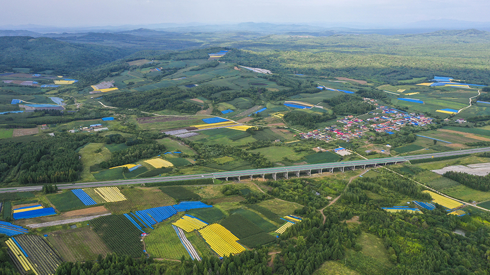 長(zhǎng)白山下生態(tài)縣：倚綠生金，以景換銀