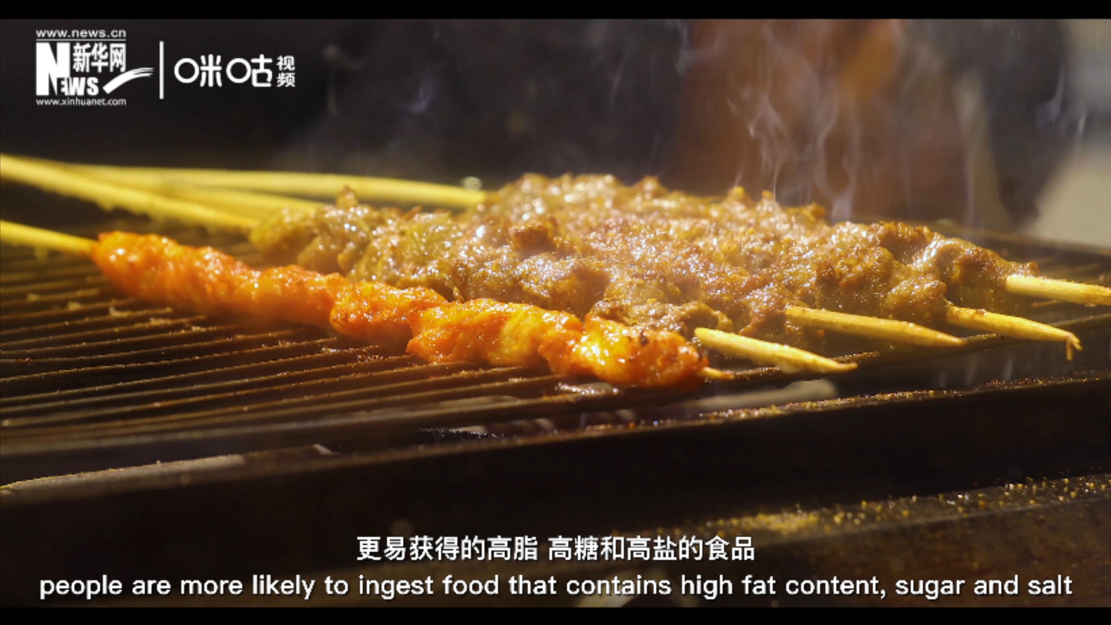 營(yíng)養(yǎng)欠缺、過(guò)度或不平衡是導(dǎo)致肥胖的原因之一