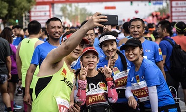 沈馬城市觀(guān)察：如何讓馬拉松成為城市新名片？