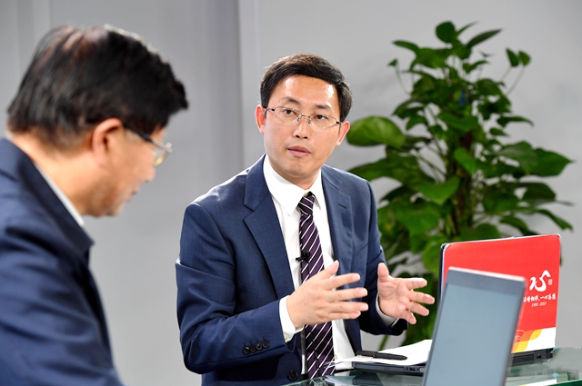 繼往不平凡，珍惜五年奮進所取得的成就、經(jīng)驗