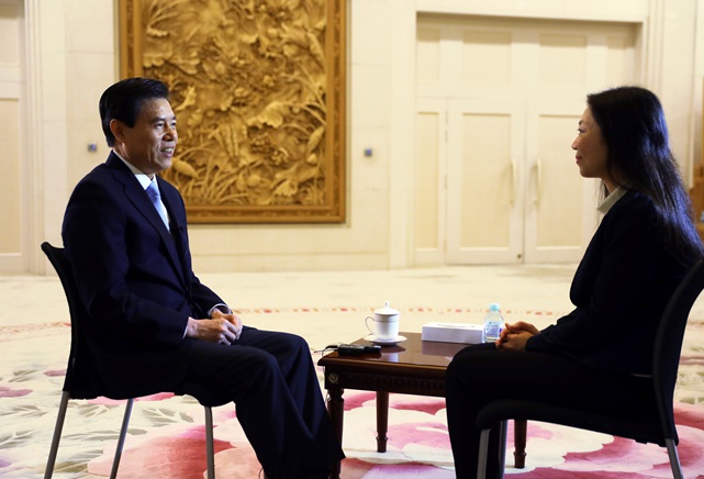 繼續(xù)支持有實(shí)力、有信譽(yù)的民營企業(yè)走出去