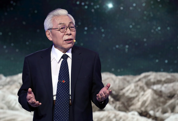 雖然已經(jīng)84歲了，但我還會加倍努力。