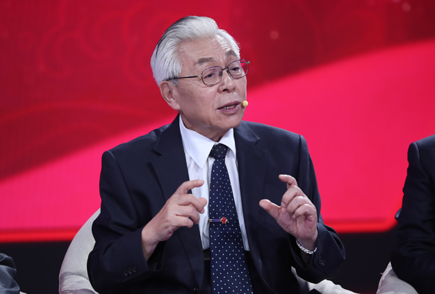 月亮離地球最近，是到達(dá)各個遙遠(yuǎn)天體的一個&lsquo;轉(zhuǎn)運站&rsquo;。