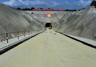 國土開發(fā)和保護(hù)面臨許多新情況、新矛盾和新挑戰(zhàn)