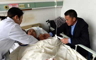 兩會(huì)晨評(píng)：看病難該如何解決？