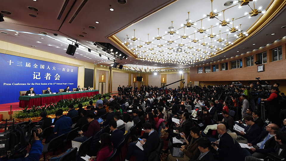 財(cái)政部就&ldquo;財(cái)稅改革和財(cái)政工作&rdquo;答問