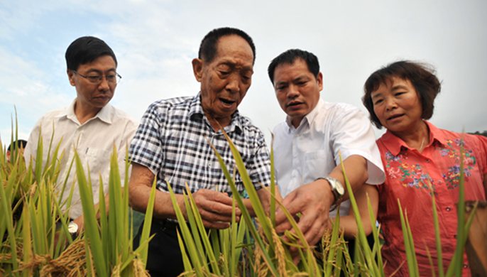 在時(shí)代大潮中書(shū)寫(xiě)時(shí)代傳奇&mdash;&mdash;致敬百名改革先鋒