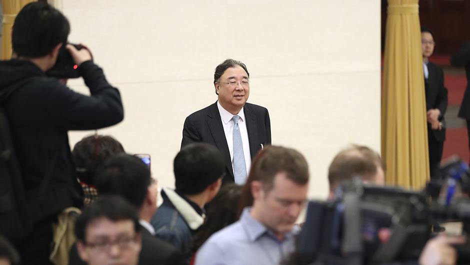 馬曉偉步入&ldquo;部長(zhǎng)通道&rdquo;，準(zhǔn)備接受采訪