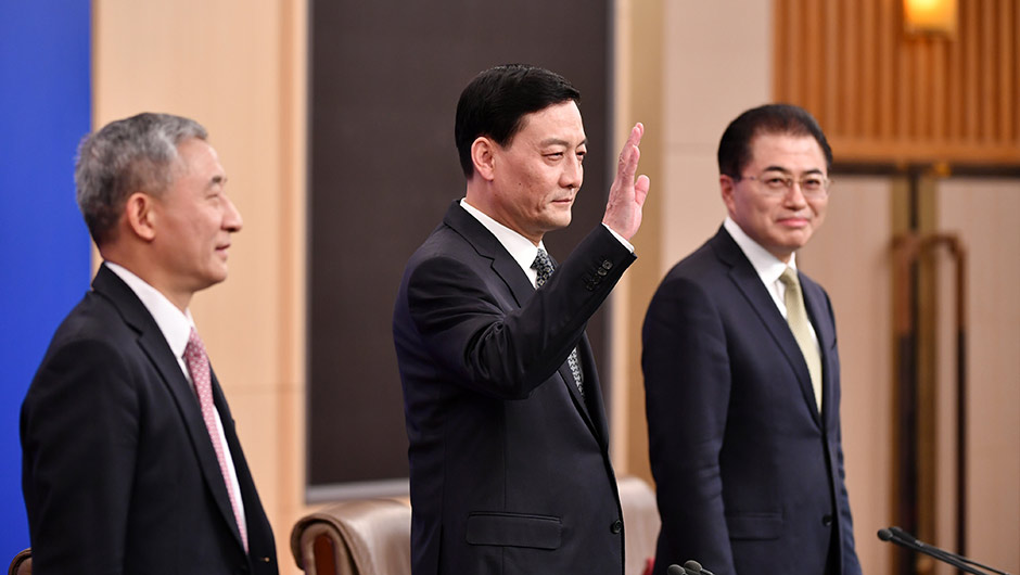 肖亞慶等就&ldquo;國(guó)有企業(yè)改革發(fā)展&rdquo;答記者問(wèn)