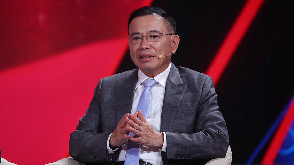 TCL創(chuàng)始人、董事長(zhǎng)李東生解答網(wǎng)友問題