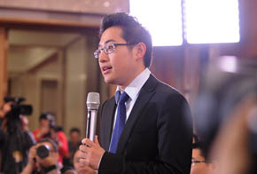 經(jīng)濟(jì)日?qǐng)?bào)、中國(guó)經(jīng)濟(jì)網(wǎng)記者提問(wèn)